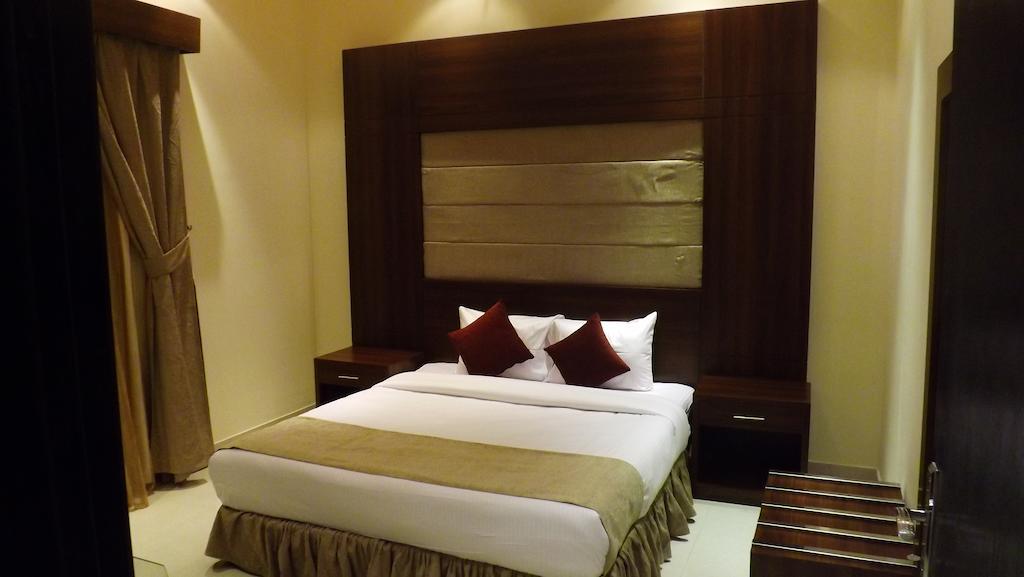 Baron Palace - Almasif Hotel Apartments Riyad Oda fotoğraf