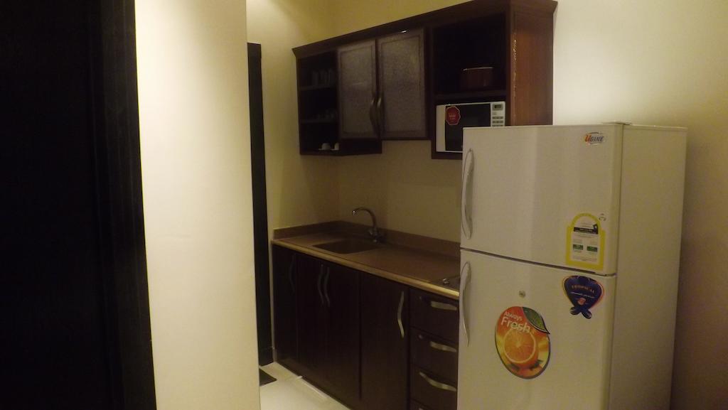Baron Palace - Almasif Hotel Apartments Riyad Oda fotoğraf