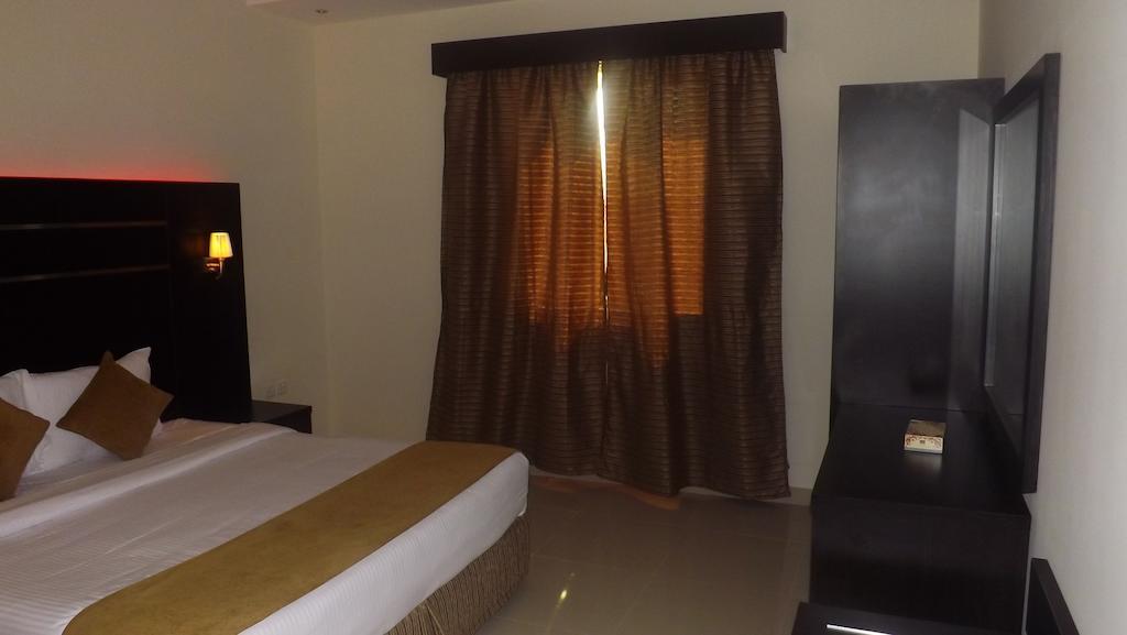 Baron Palace - Almasif Hotel Apartments Riyad Dış mekan fotoğraf
